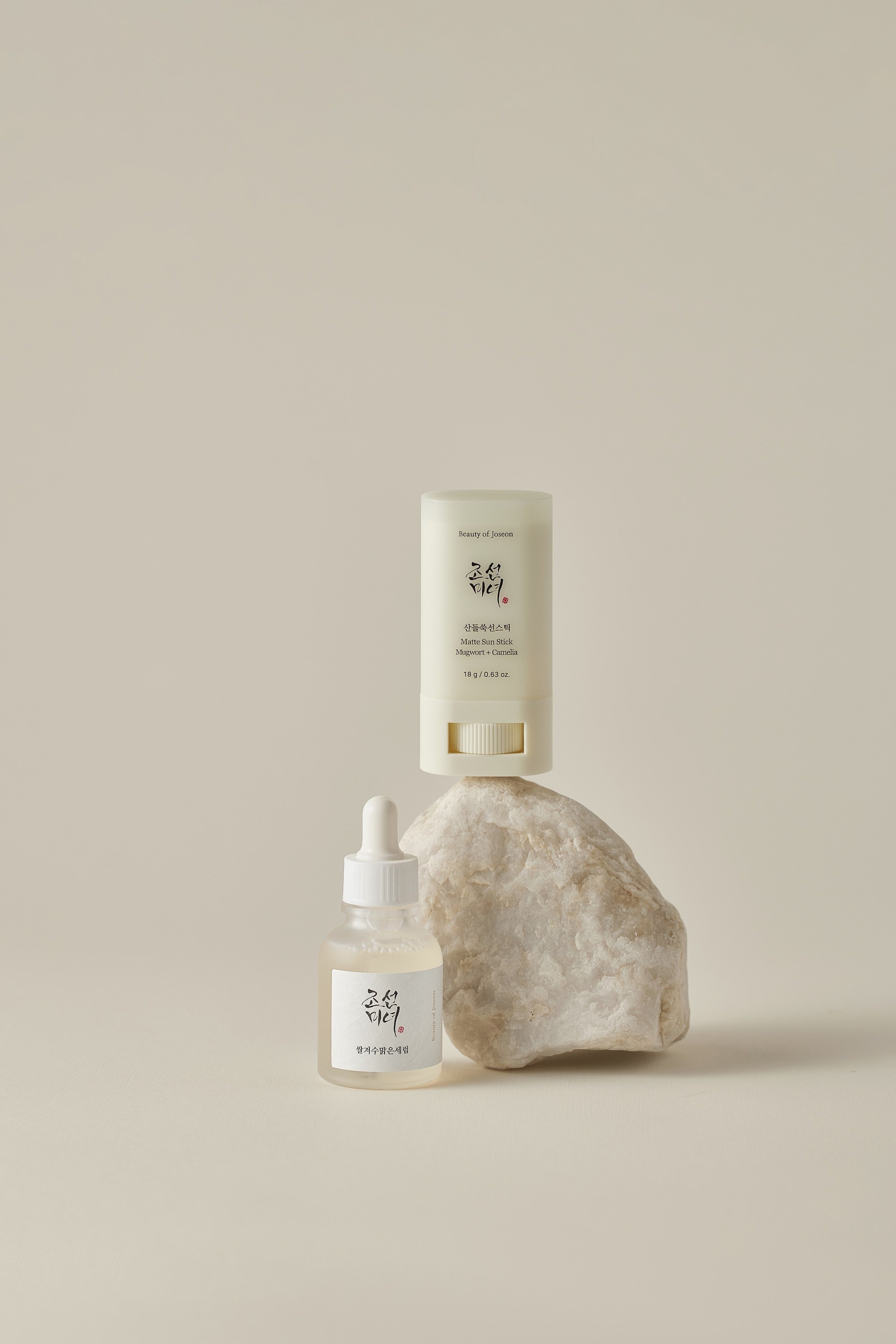 Matte Sun Stick: Mugwort + Camilia (spf 50+ Pa++++)